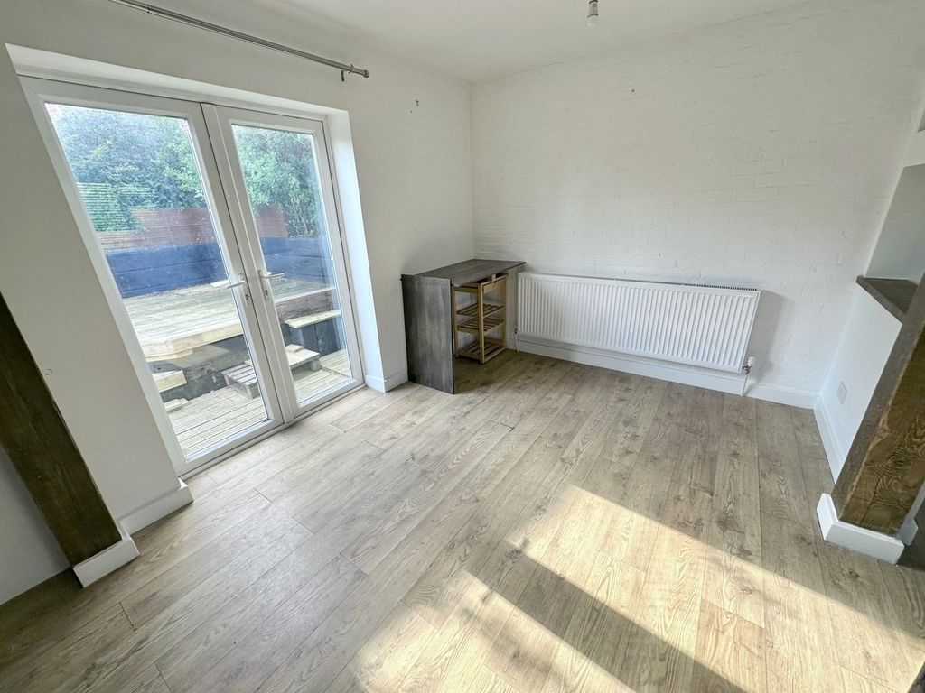 Property photo 3 of 24