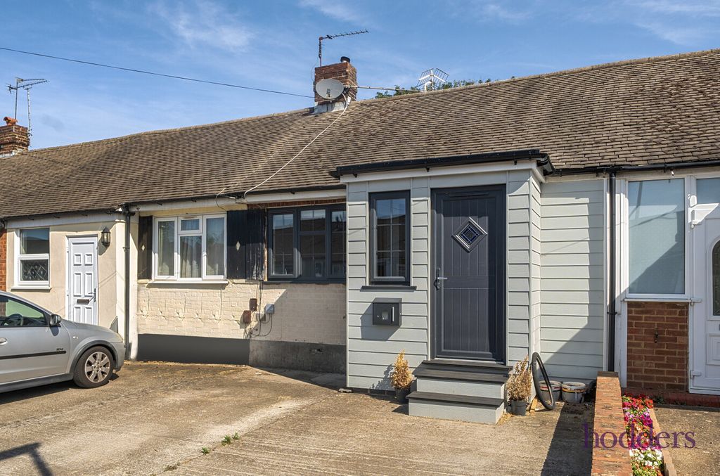 Property photo 1 of 18 9Eb7B30E-B786-451...