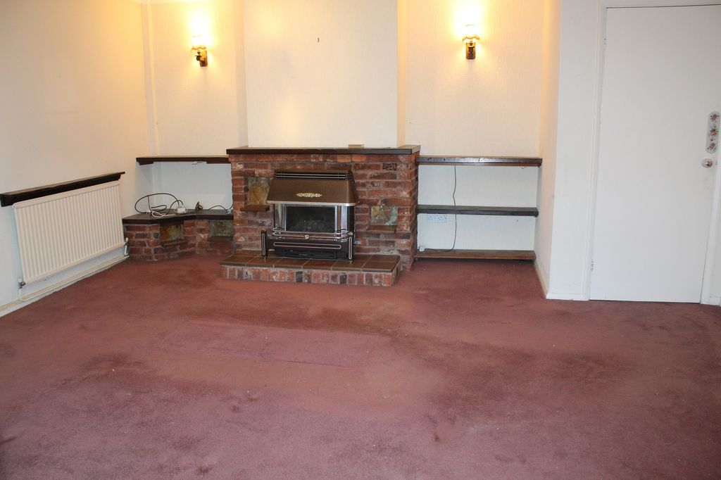 Property photo 2 of 9 Lounge