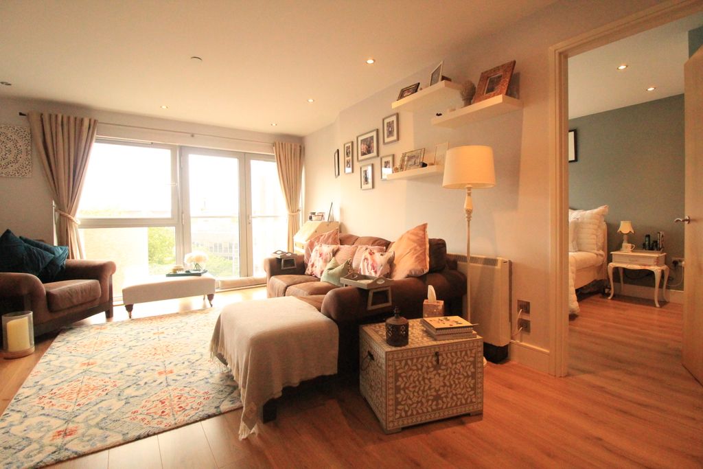 Property photo 2 of 7