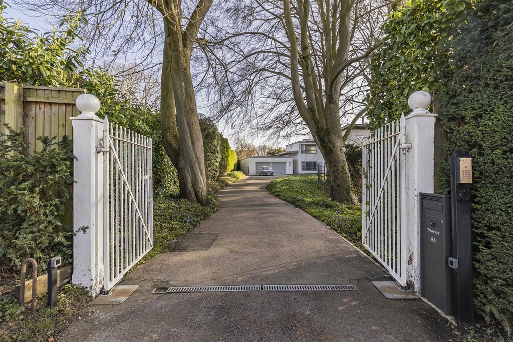 Property photo 3 of 42 34_72258.Jpg