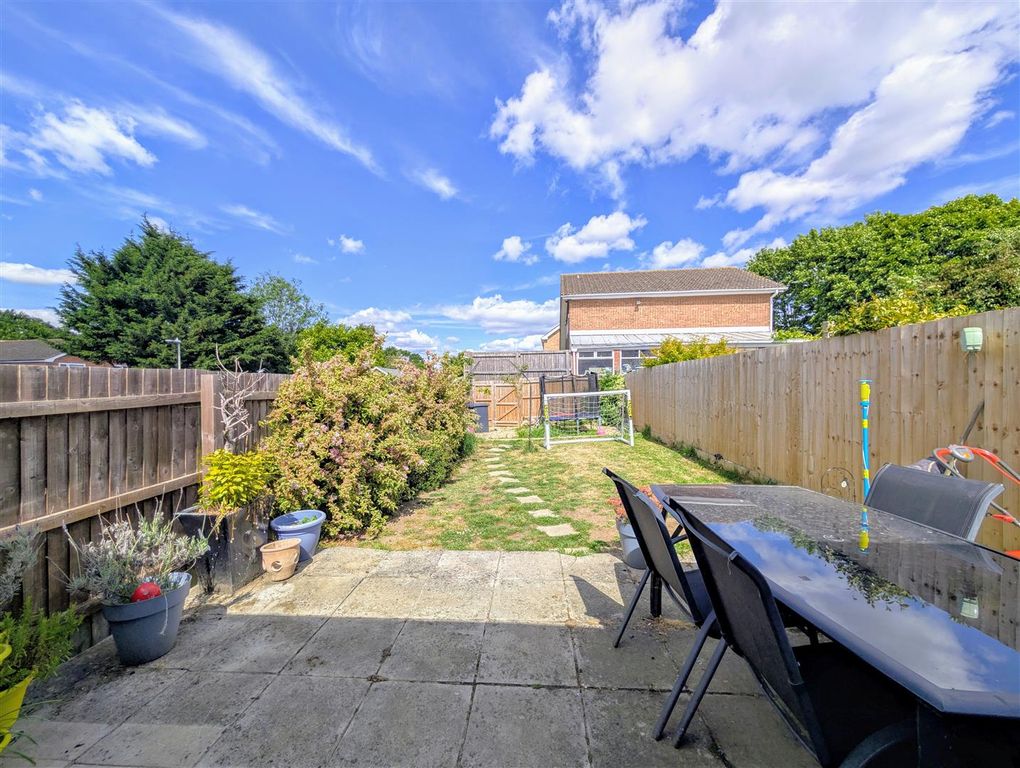 Property photo 3 of 13