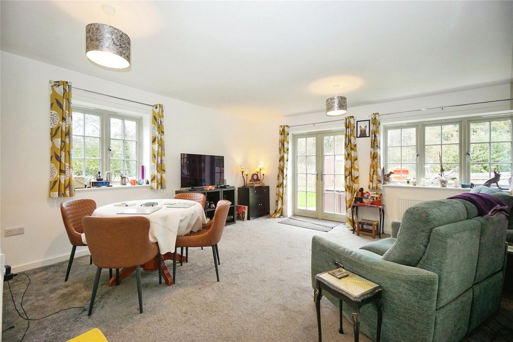 Property photo 3 of 17 Photography