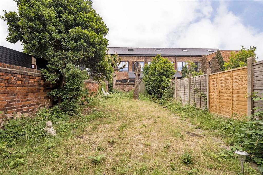 Property photo 3 of 3
