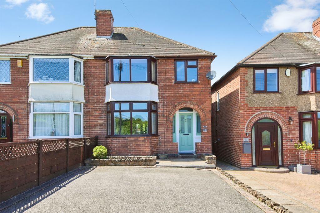 Property photo 2 of 34