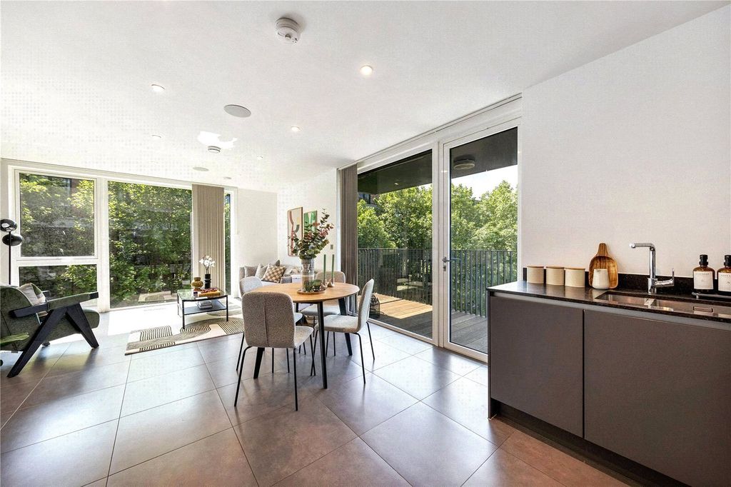 Property photo 1 of 12 Dining Area