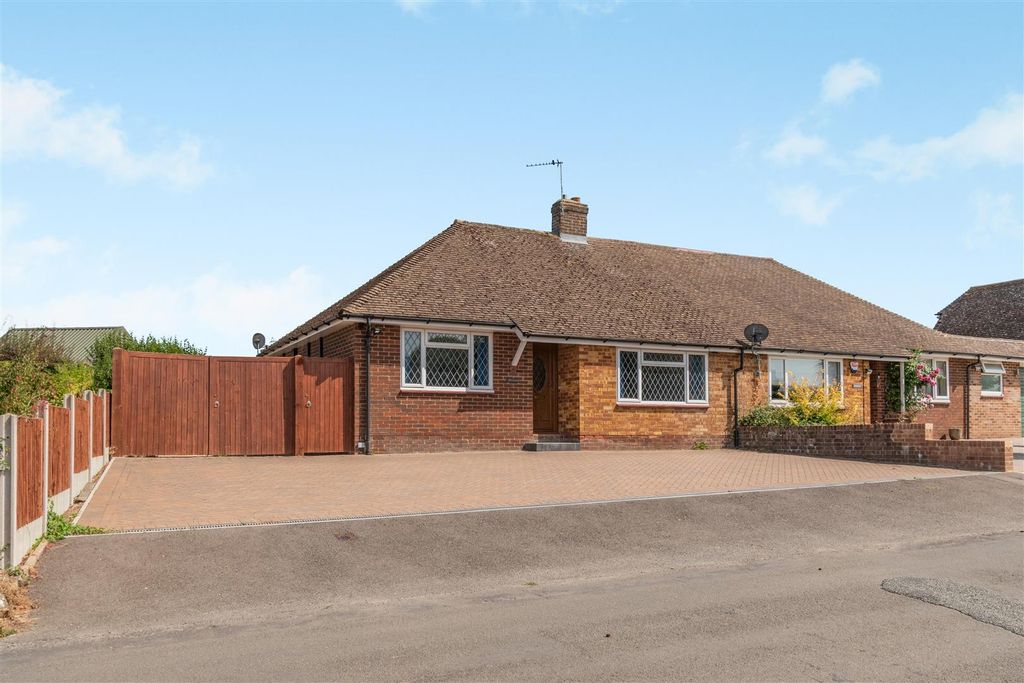 Property photo 1 of 15 Front External