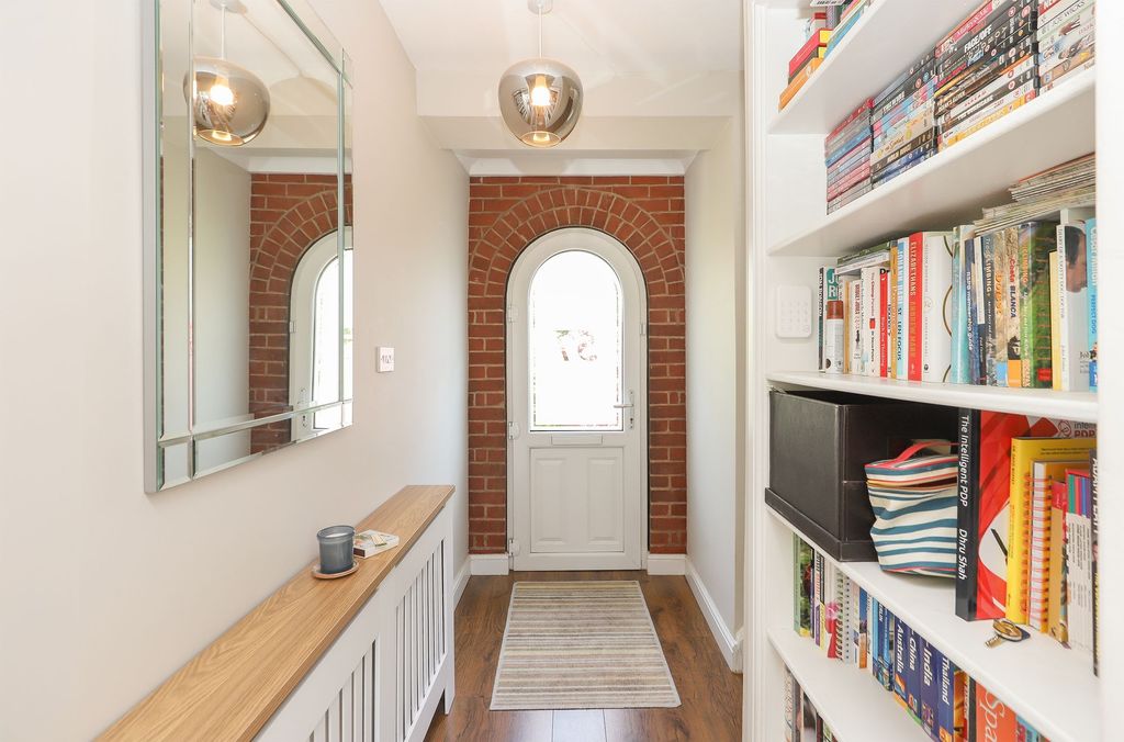 Property photo 3 of 22