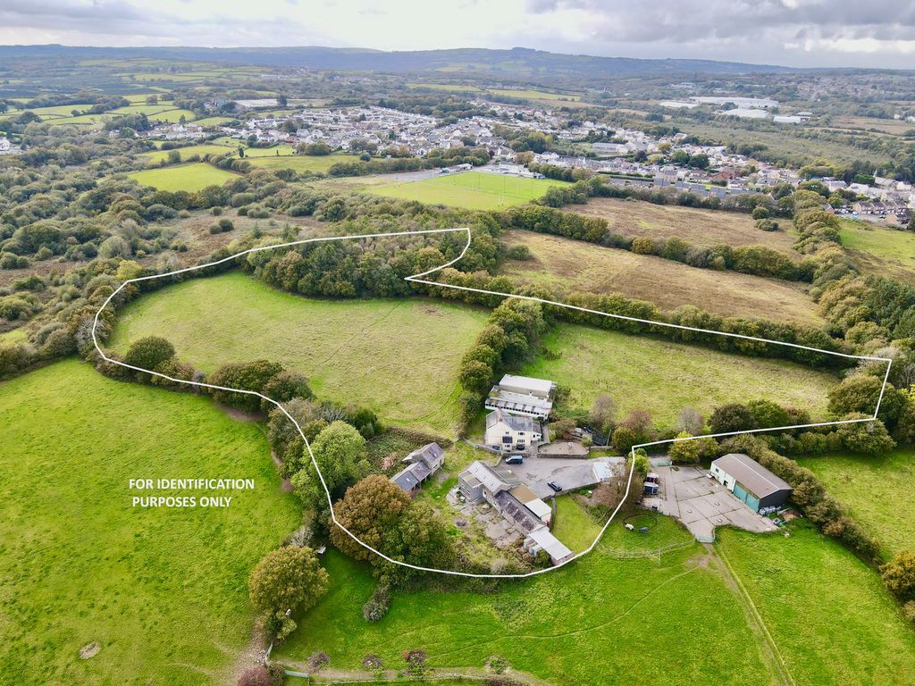 Property photo 3 of 37