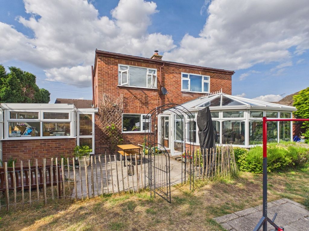 Property photo 3 of 26