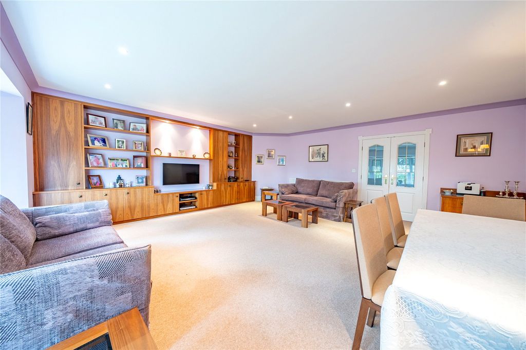 Property photo 2 of 19 Picture No. 07