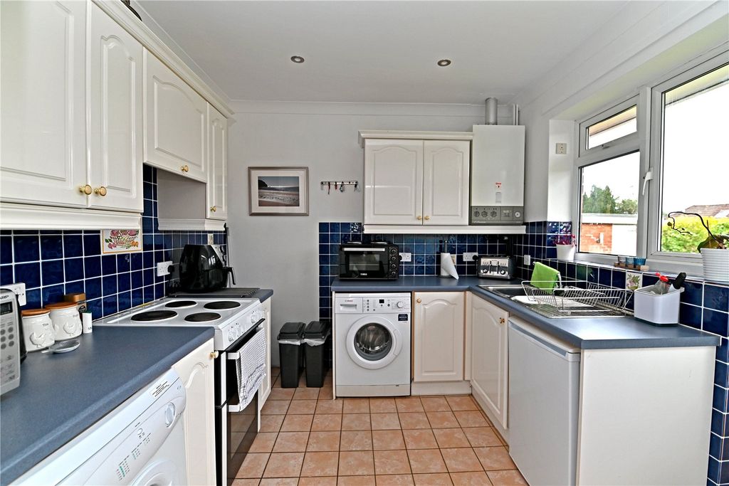 Property photo 3 of 16 Picture No. 20