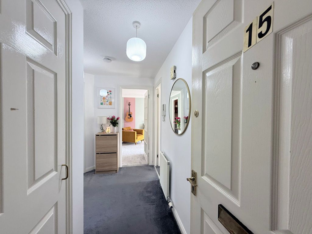 Property photo 2 of 22