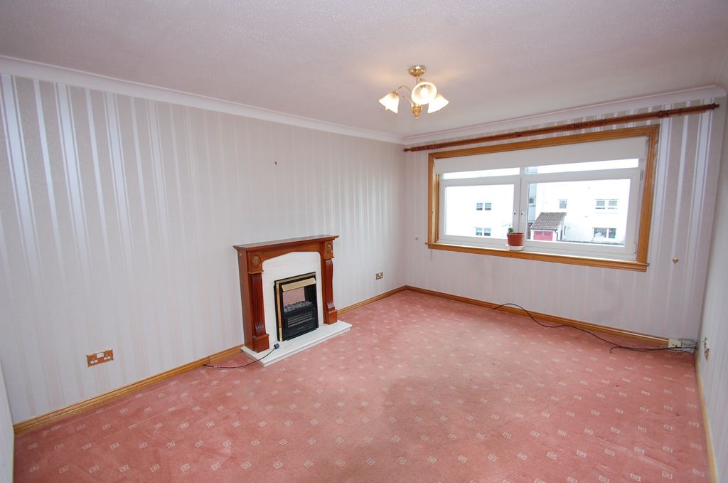 Property photo 2 of 14 5218992