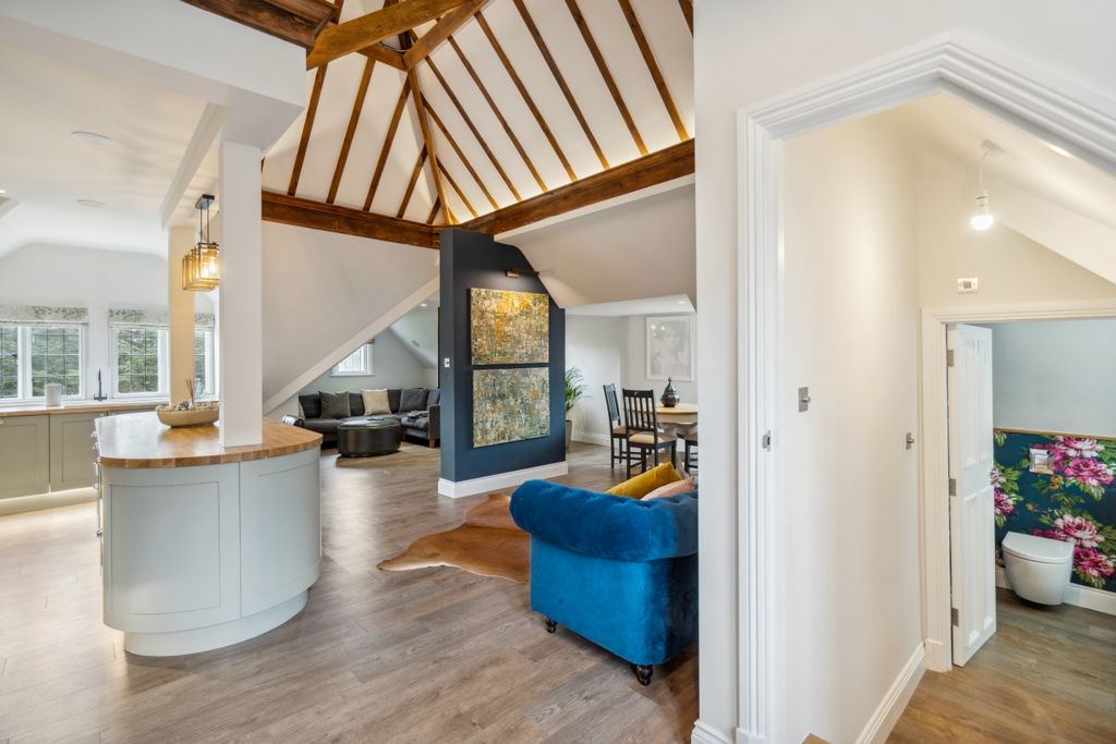 Property photo 2 of 21 Dsc03328