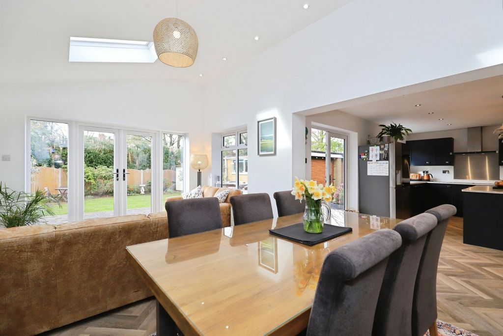 Property photo 1 of 20 Pbox-Img.Jpg