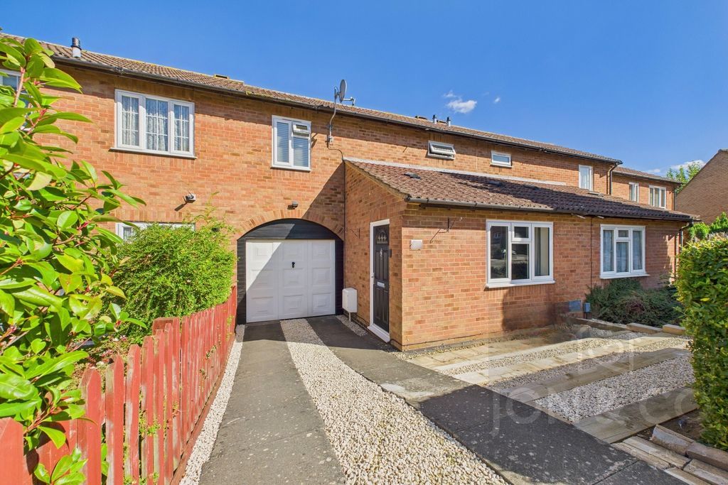 Property photo 1 of 17