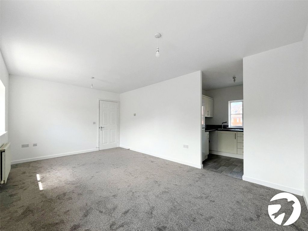 Property photo 3 of 12 Picture No. 05