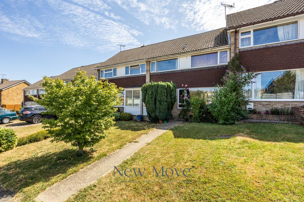 Property photo 1 of 15 Four Bedroom Family Home In The Ever Popular East Grinstead