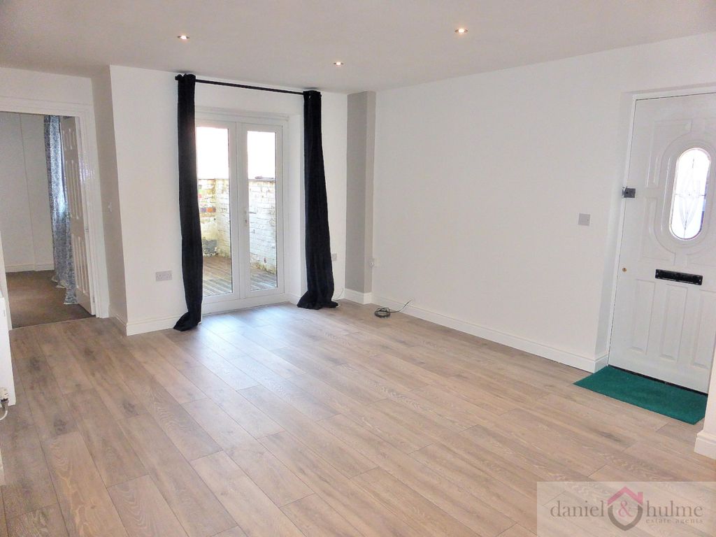 Property photo 3 of 12 Photo 3