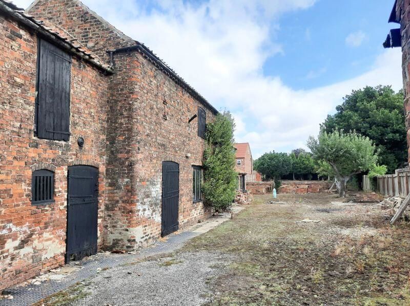 Property photo 3 of 6