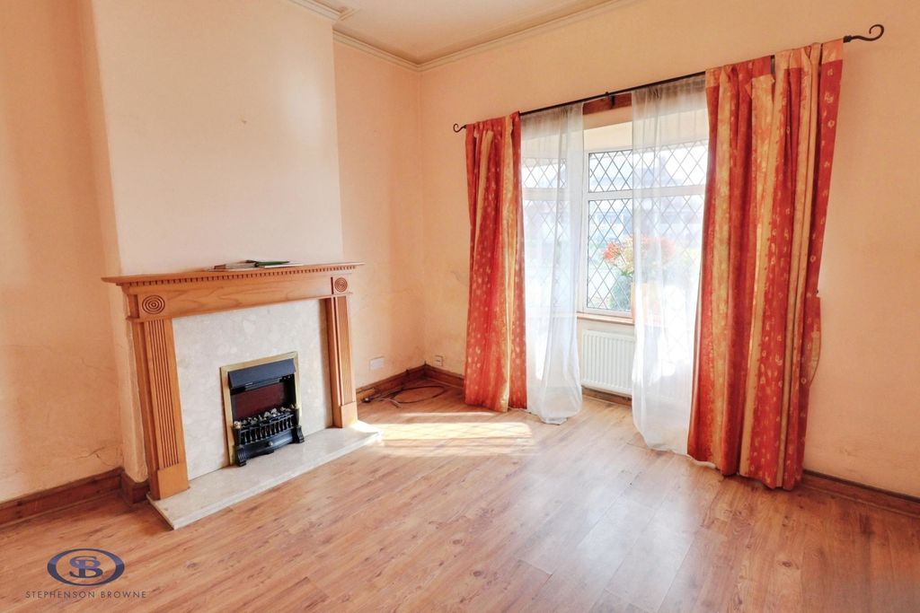 Property photo 2 of 30 Pbox-Img.Jpg