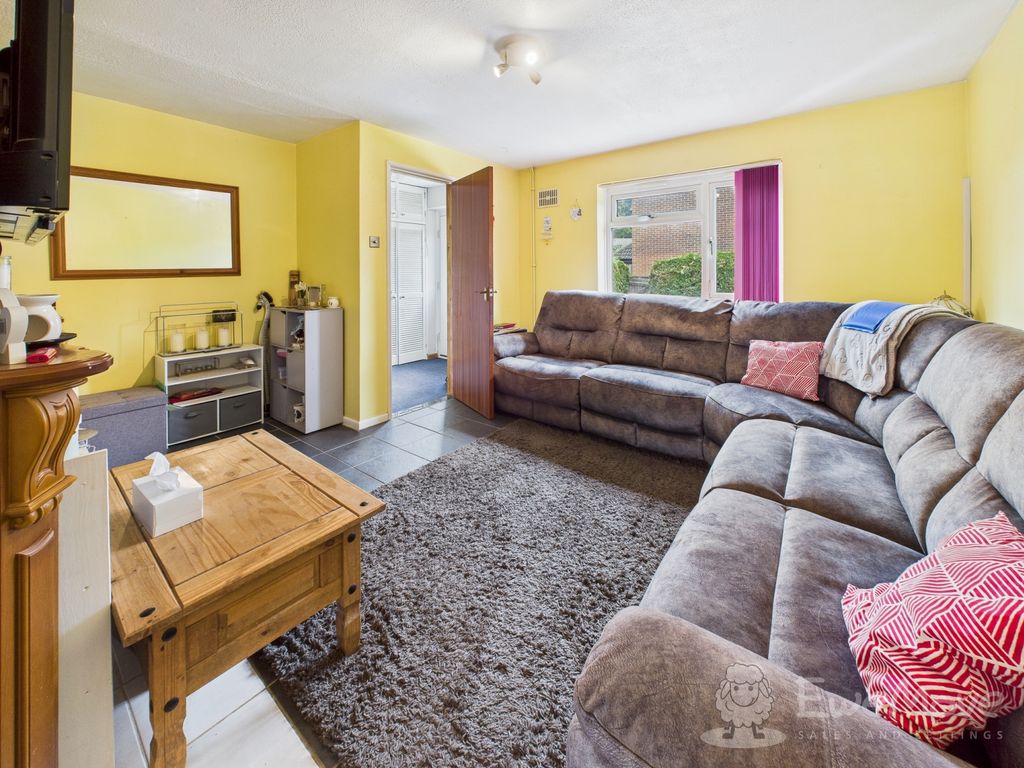 Property photo 3 of 15 Cam03624G0-Pr0158-Still014