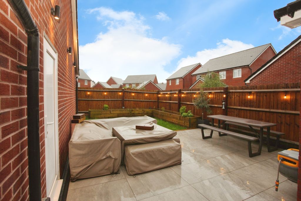 Property photo 3 of 20 Img_0229