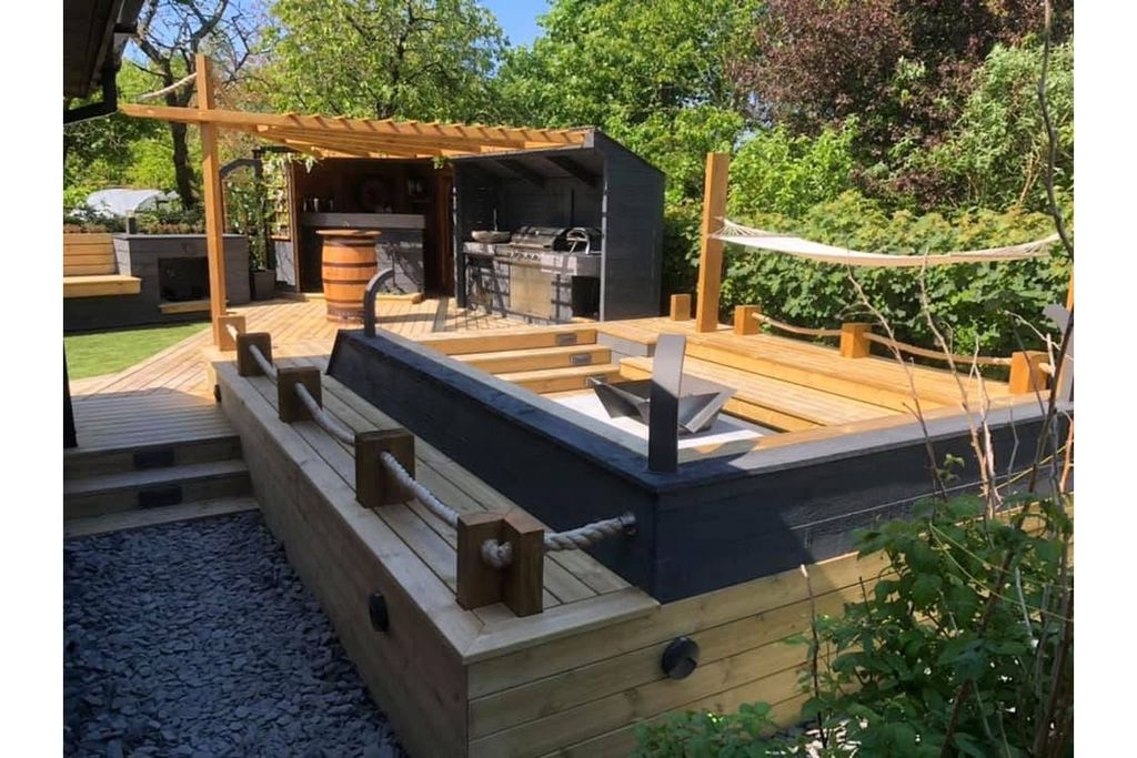 Property photo 3 of 42