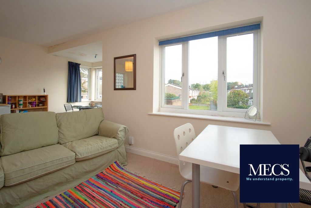 Property photo 3 of 12 1906935