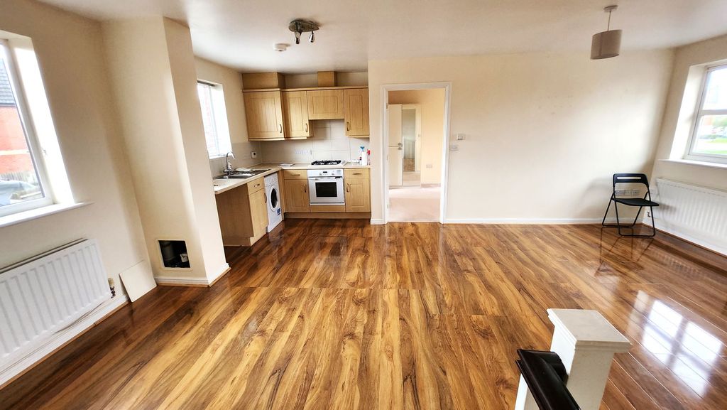 Property photo 2 of 8