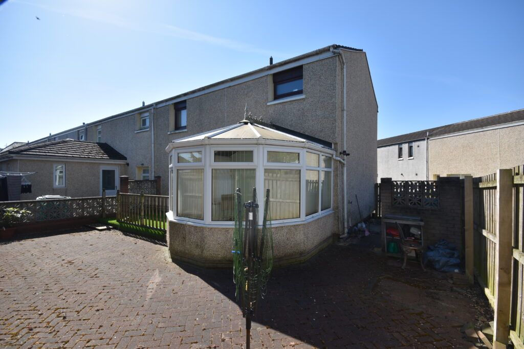 Property photo 3 of 27