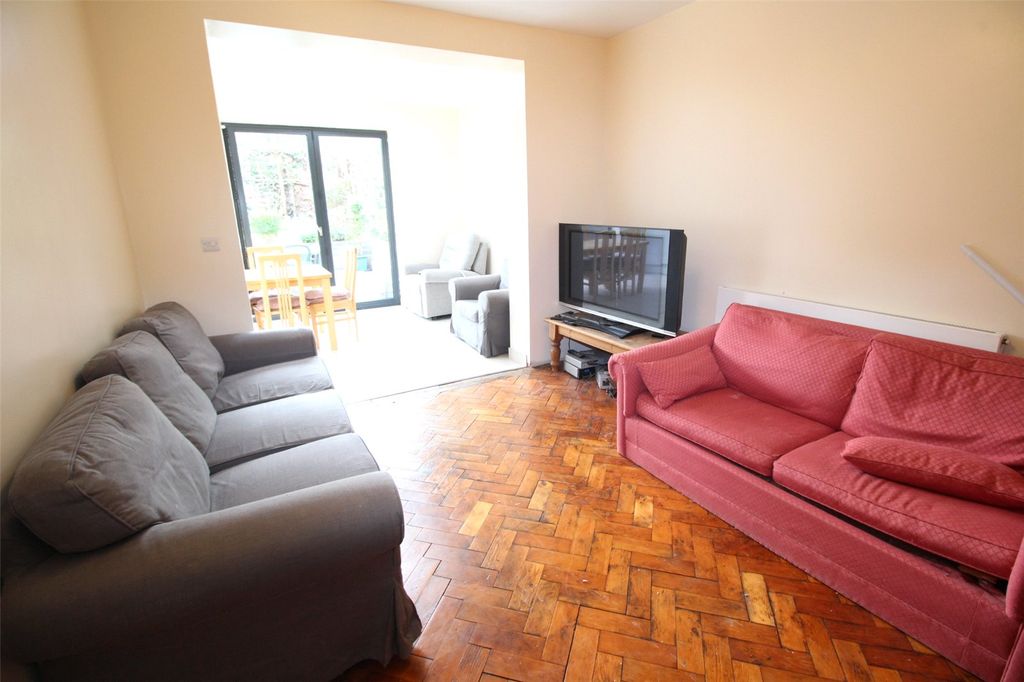 Property photo 3 of 14 Picture No. 02