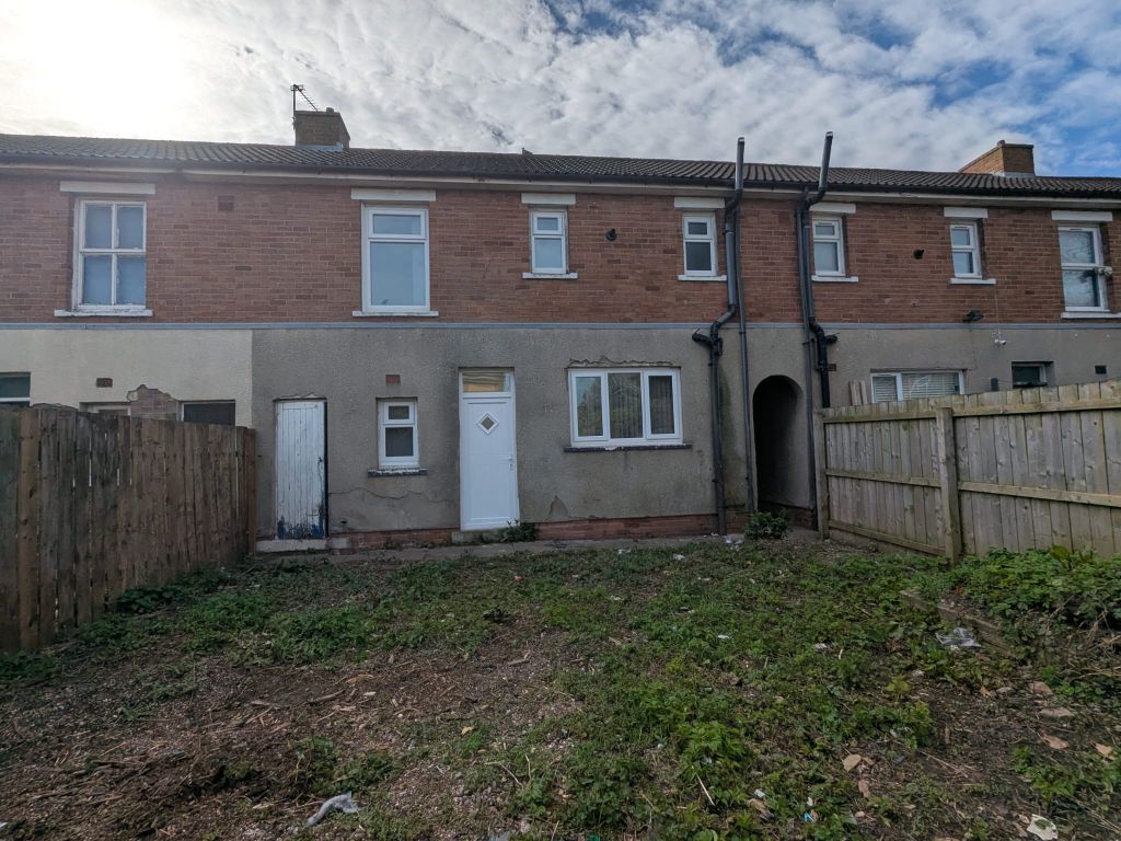 Property photo 2 of 11