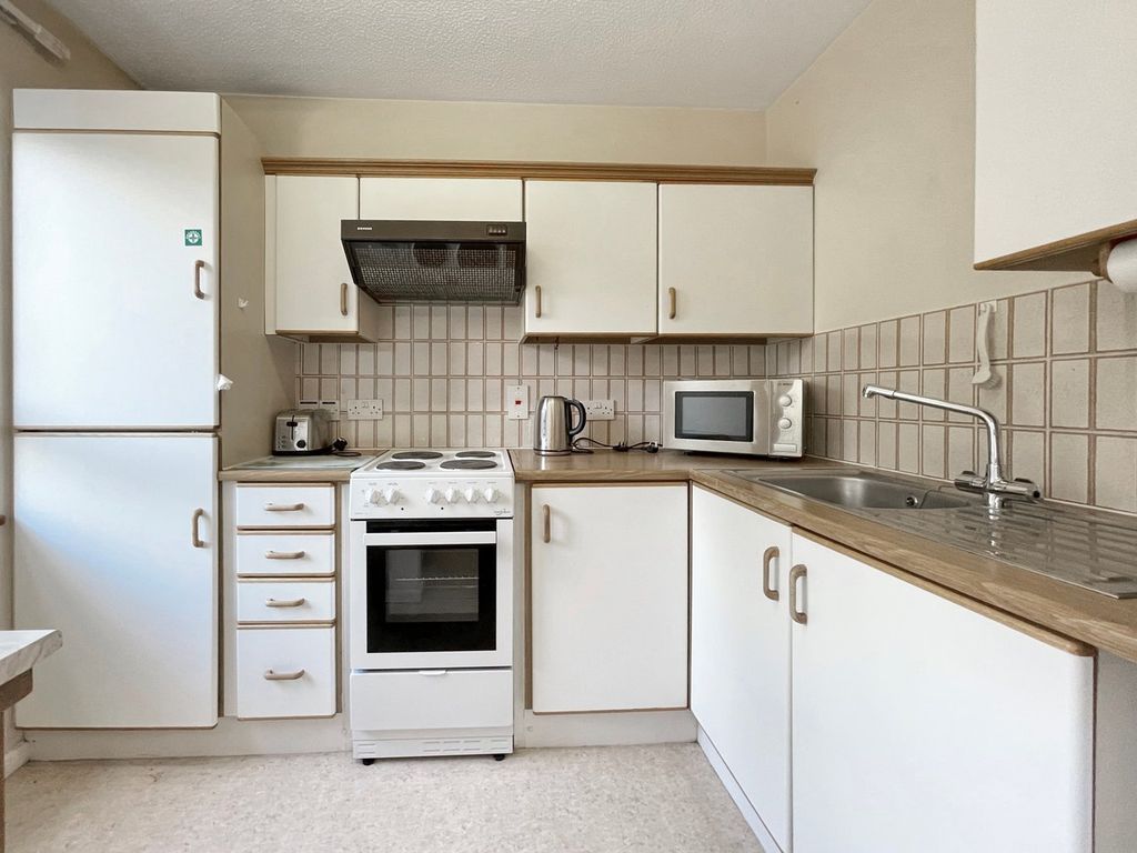 Property photo 3 of 14