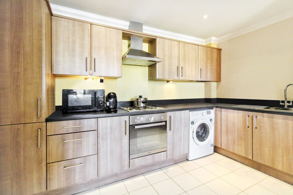 Property photo 3 of 9