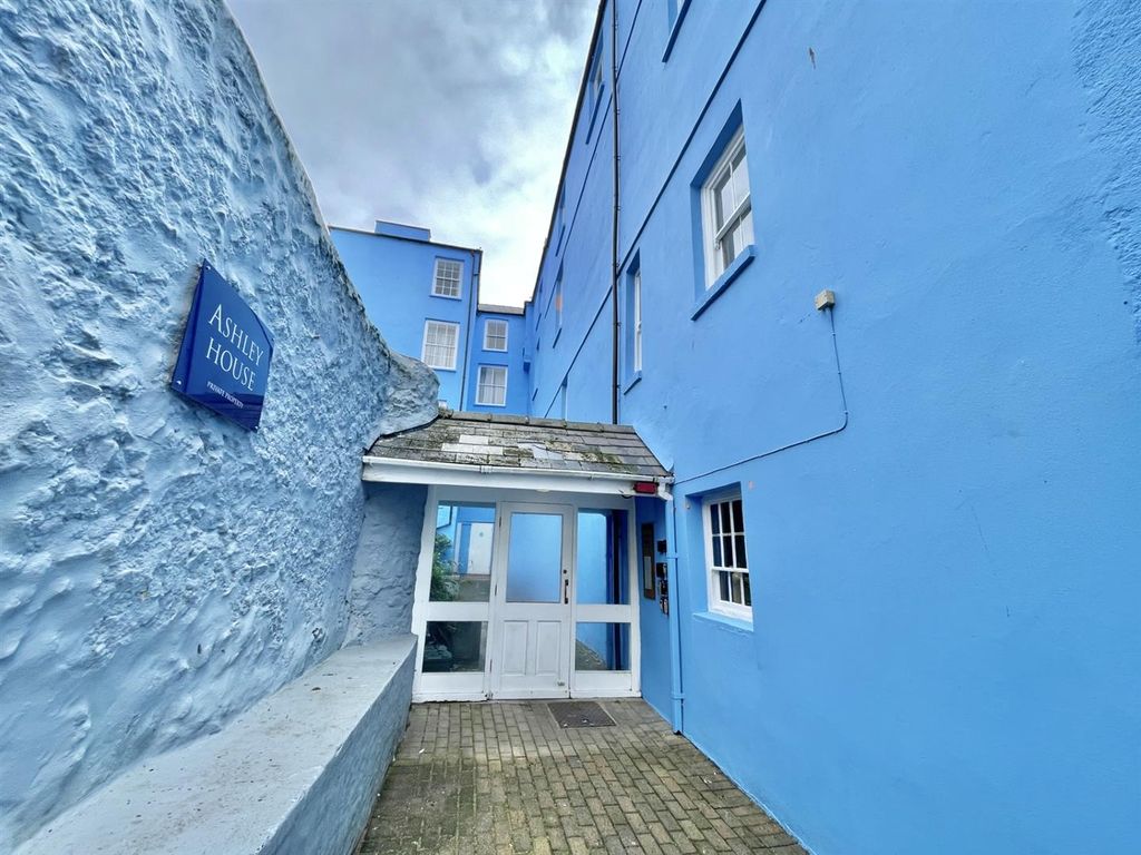 Property photo 2 of 11 Ashley House.Jpg