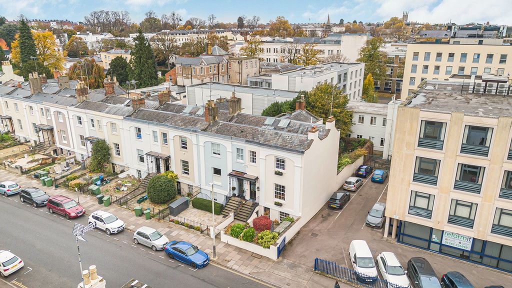 Property photo 1 of 27