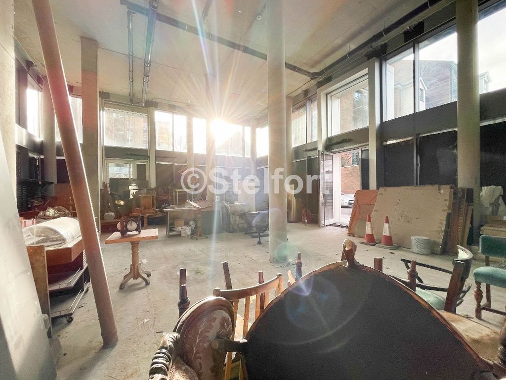 Property photo 1 of 3