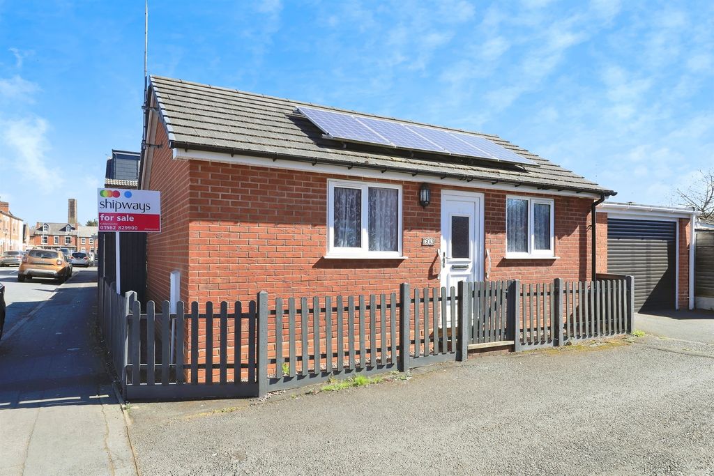 Property photo 1 of 17