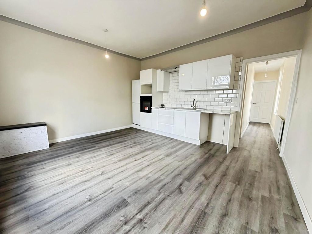 Property photo 1 of 8 Fa9Ec8F8-Whatsapp 20Image 202026-04-13 20At 2013.1