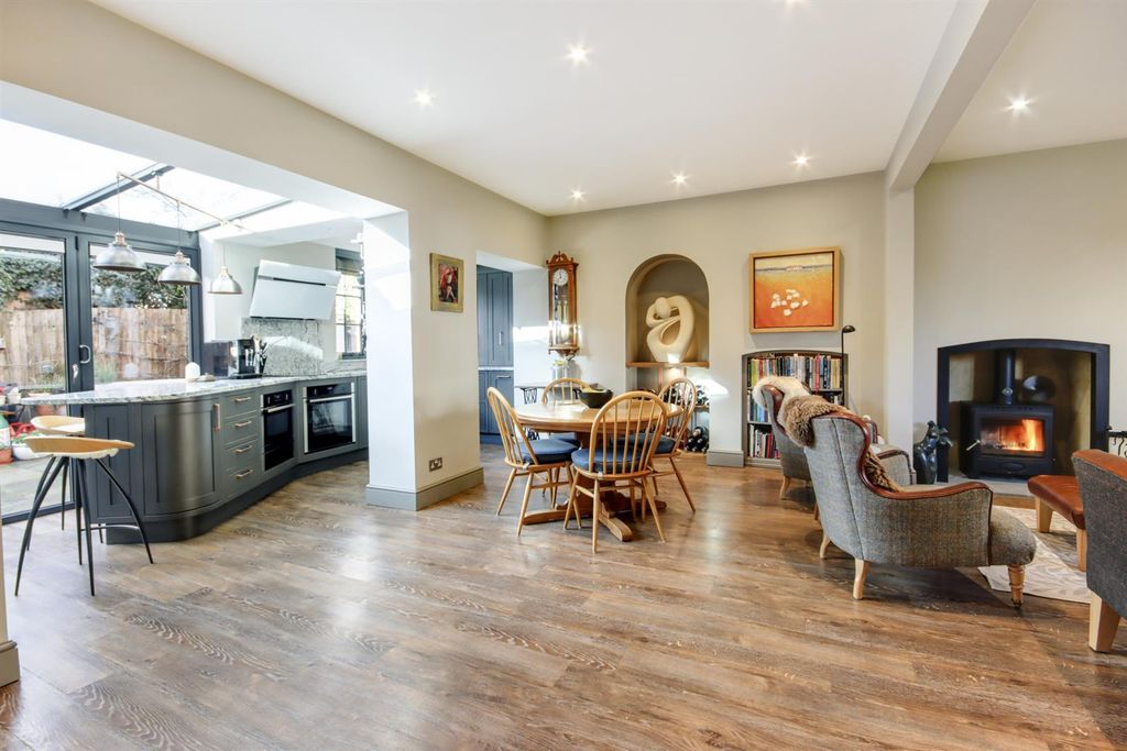 Property photo 2 of 30 62516_024.Jpg