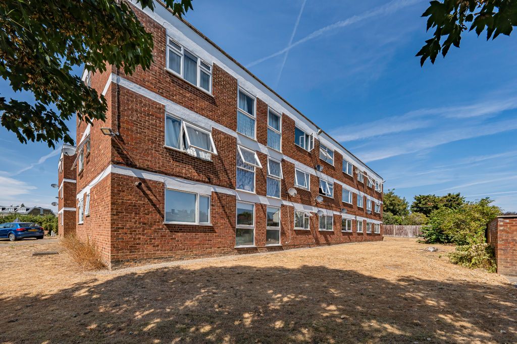 Property photo 1 of 7