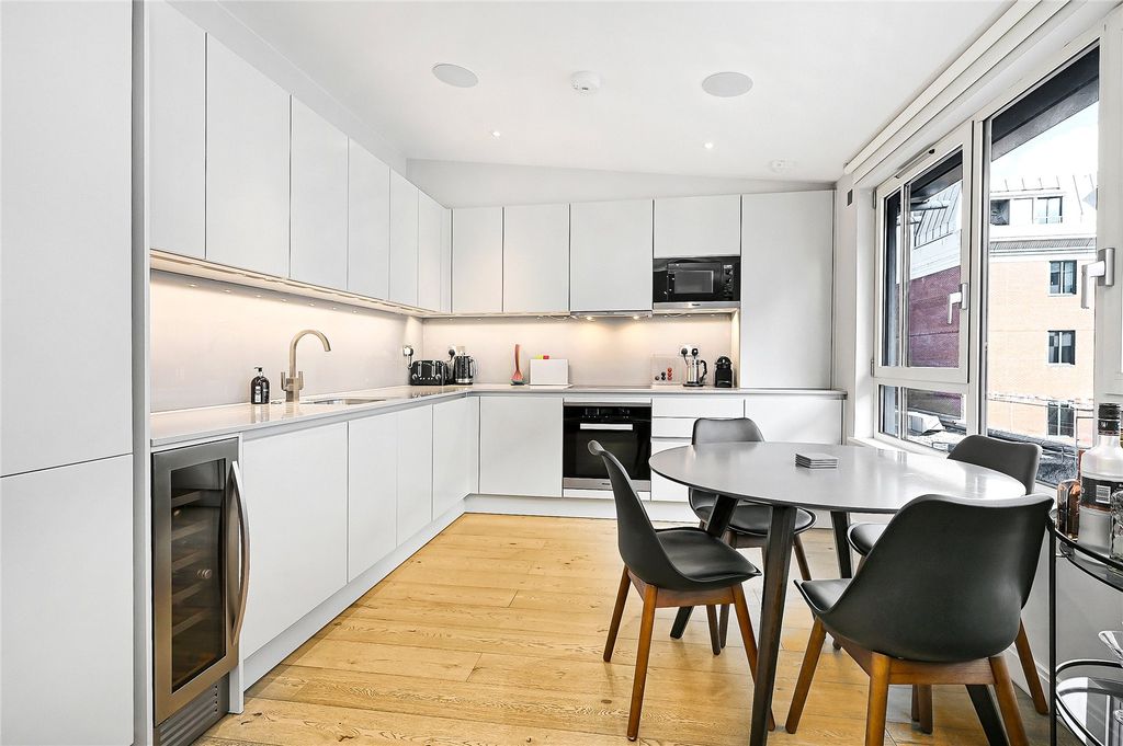 Property photo 2 of 13 Kitchen
