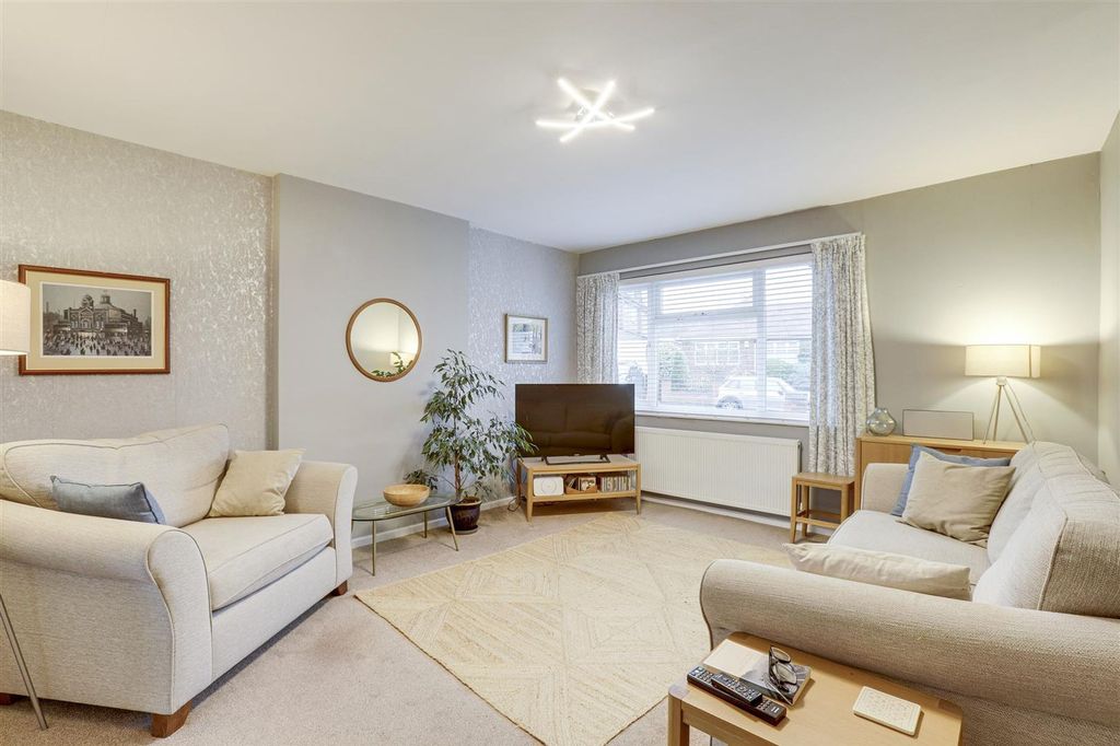 Property photo 2 of 18