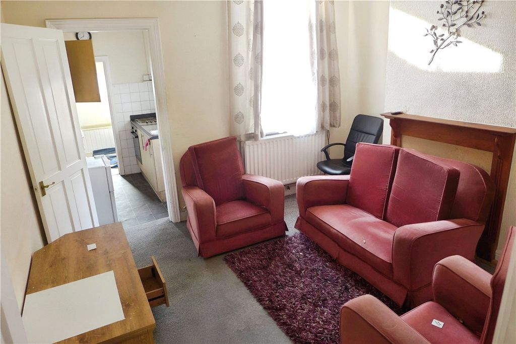Property photo 3 of 8 Picture No. 09