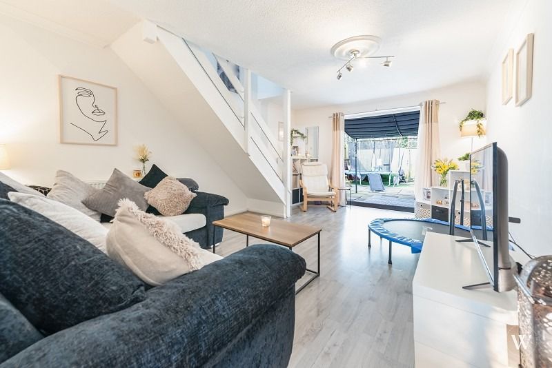Property photo 2 of 12 4201703