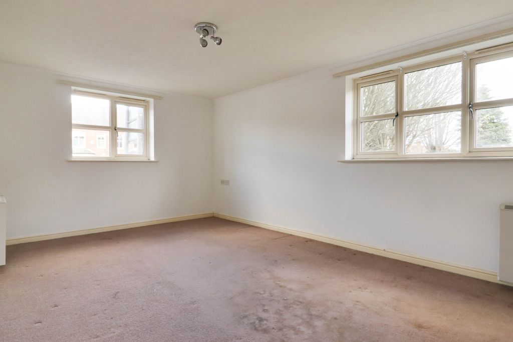 Property photo 3 of 12 Picture No. 02