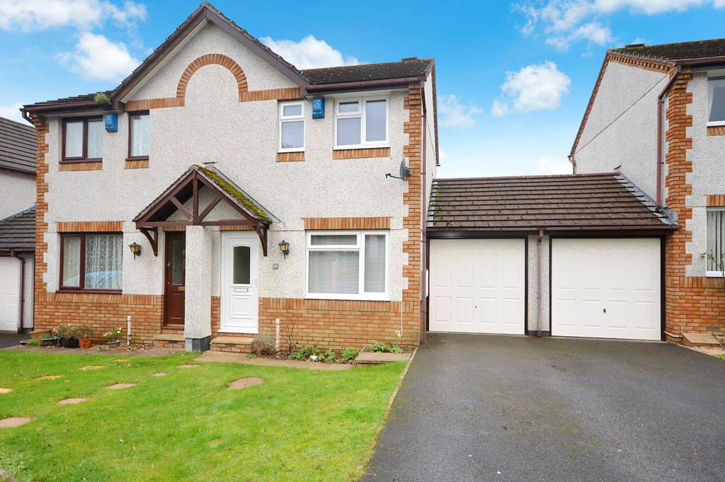 Property photo 1 of 7 Front