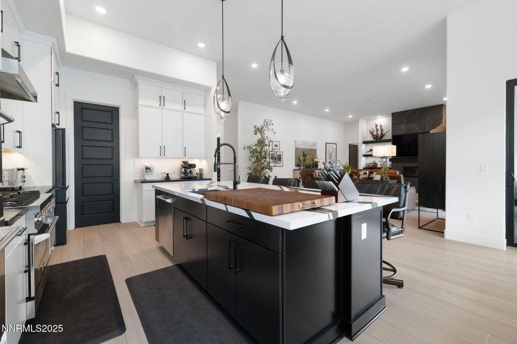 Property photo 3 of 30 <Alttext/>